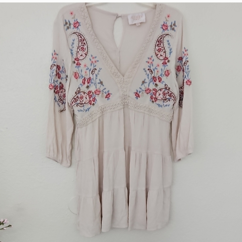 Floral Embroidered Cream Dress - Picture 4 of 13